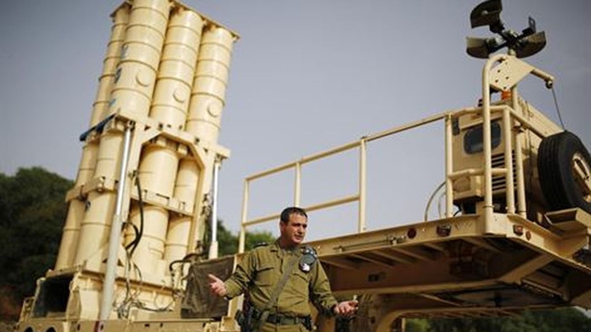 Israel despliega una batería del sistema 'Cúpula de Hierro' en Haifa