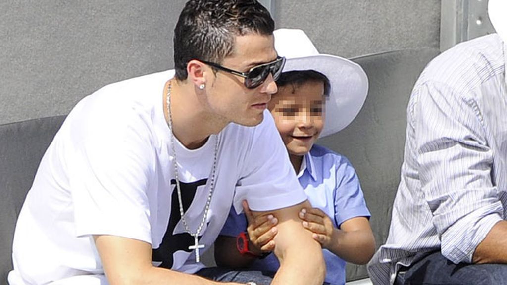 Cristiano Ronaldo y su hijo, Ronaldo Jr.