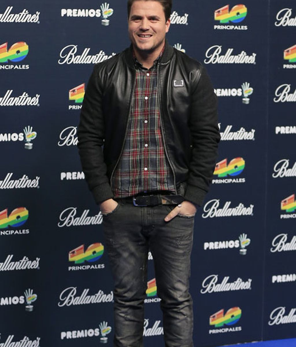Malú, 'One Direction', Dani Martín... glamour en la alfombra azul de la gala 40 Principales