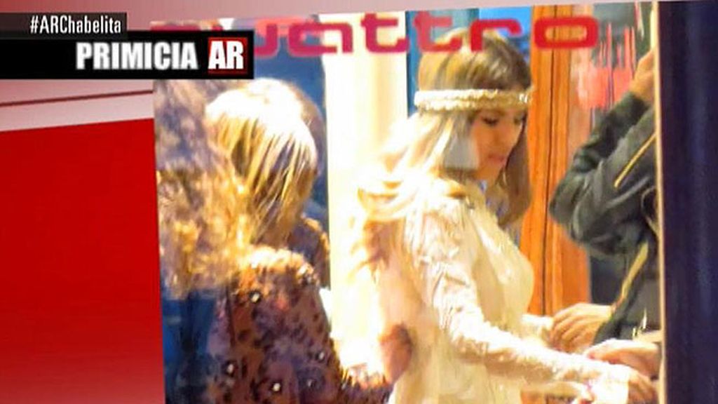 Chabelita, Alejandro y su madre pasaron una tarde de compras por Santander