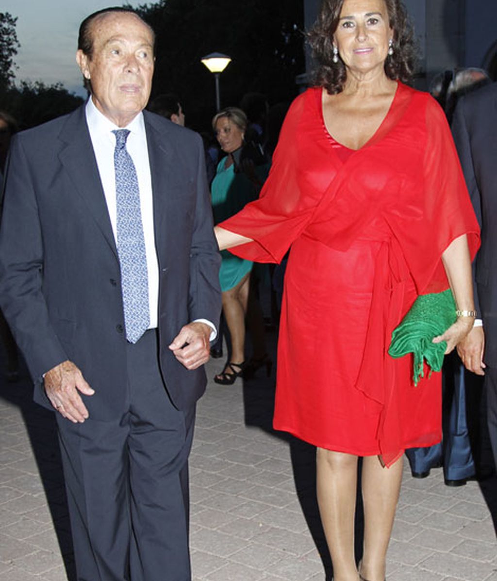 Carmen Tello junto al torero Curro Romero