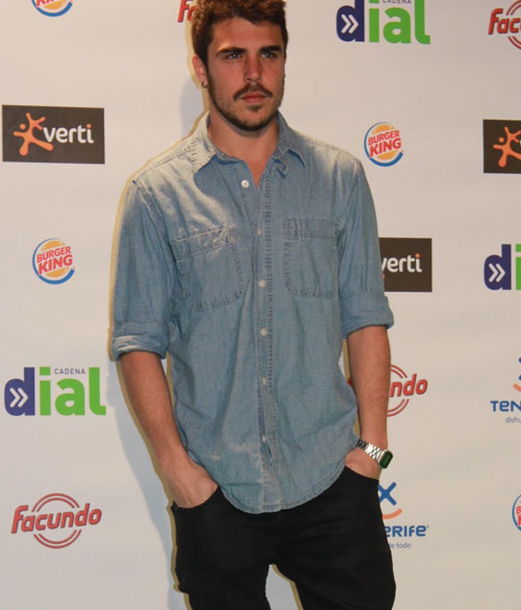 Famosos y premiados en el photocall de los Premios Cadena Dial