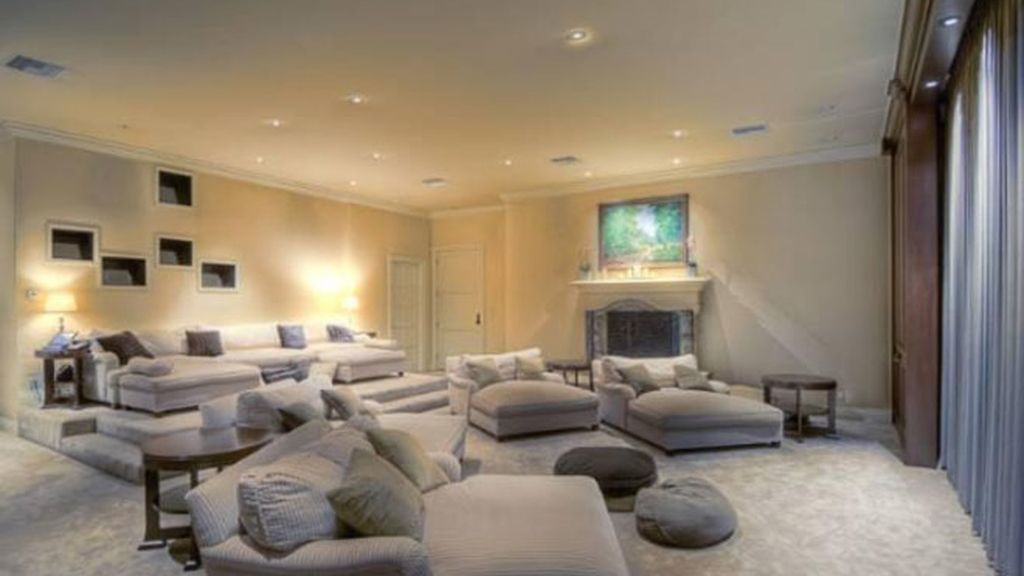 Mark Wahlberg vende su espectacular mansión de Beverly Hills