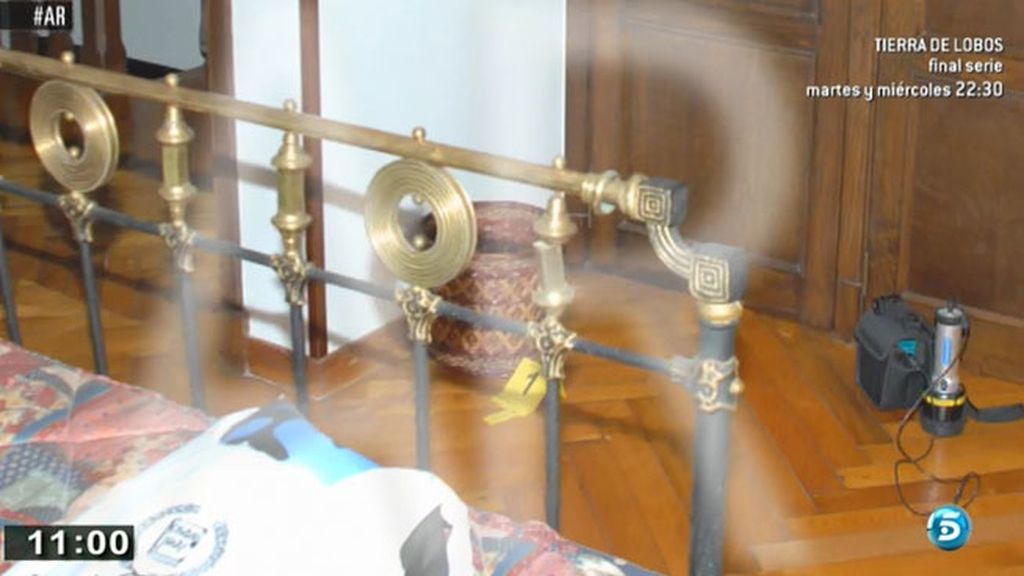 La habitación en la que encontraron la papelera con la cuerda