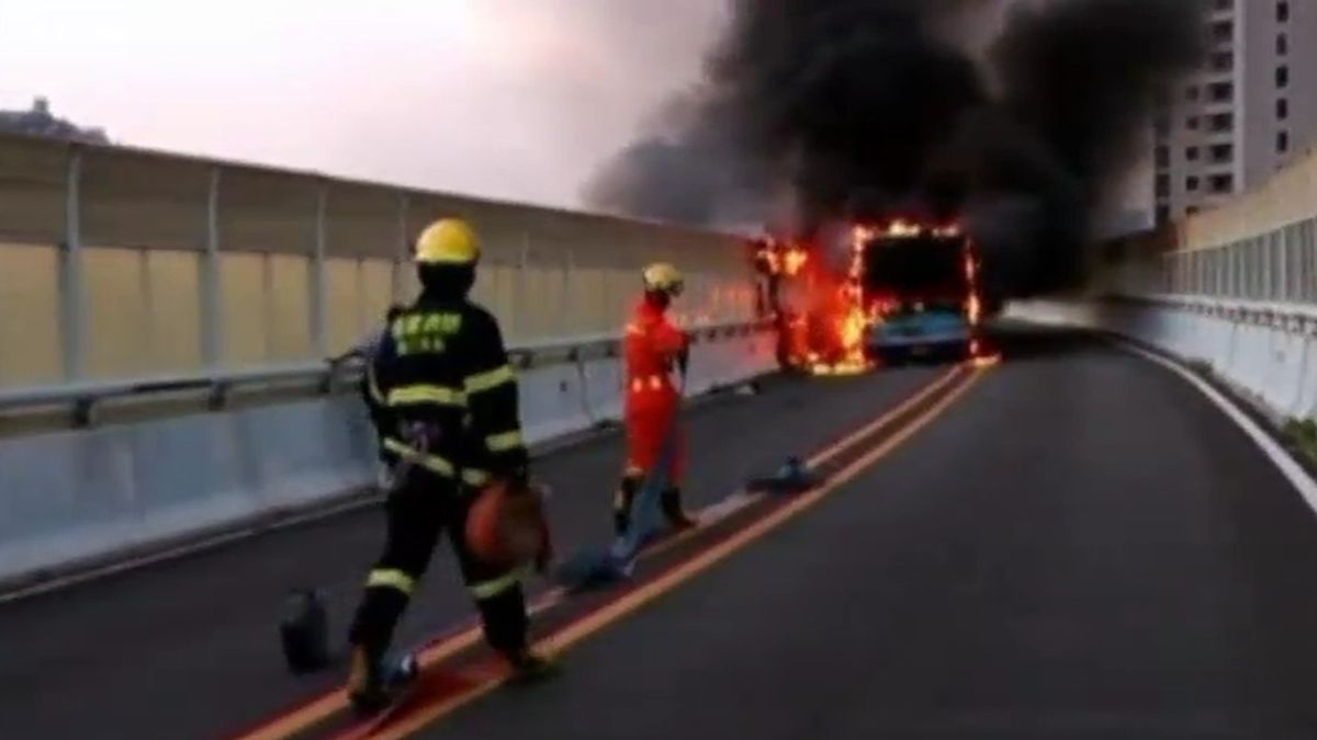 47 muertos y 34 heridos en el incendio de un autobús en China