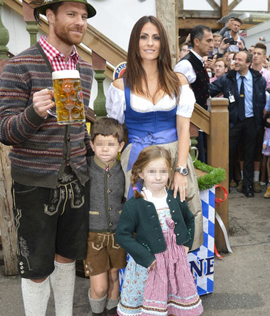Xabi Alonso, Pep Guardiola, Pepe Reina... el 'spanish Bayern' disfruta de la Oktoberfest
