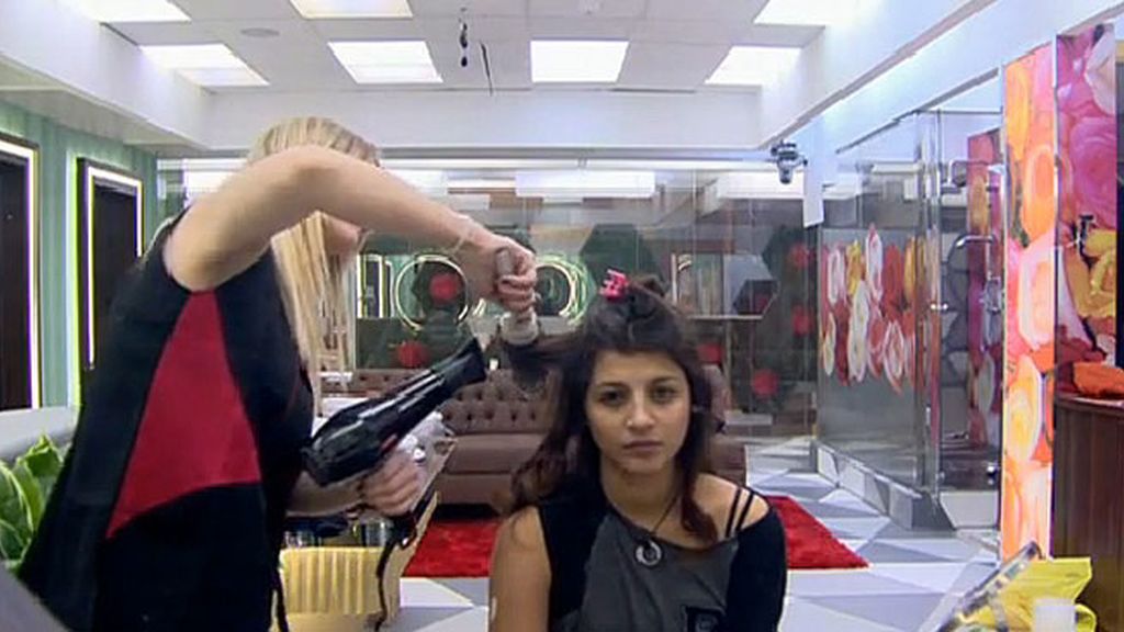 Aguasantas y Belén pasan por la peluquería