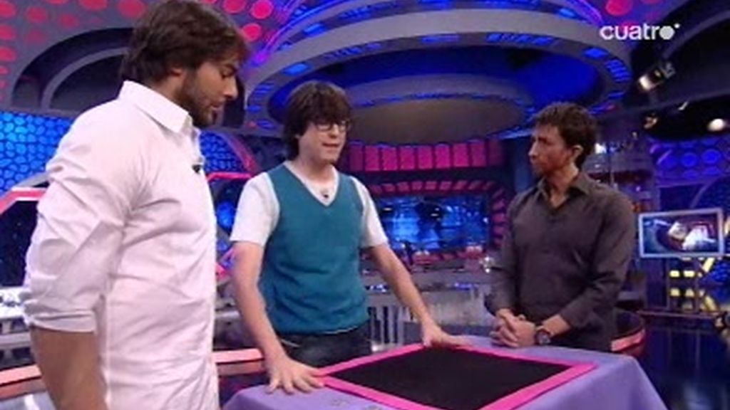Luis Piedrahita le hace magia a Joaquín Cortes