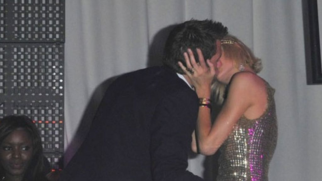 Así pone 'cachondo' Paris Hilton a su novio