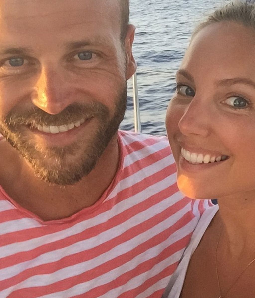 Charlie Smith y su novio Captain 34 cogieron el dinero ahorrado para su boda