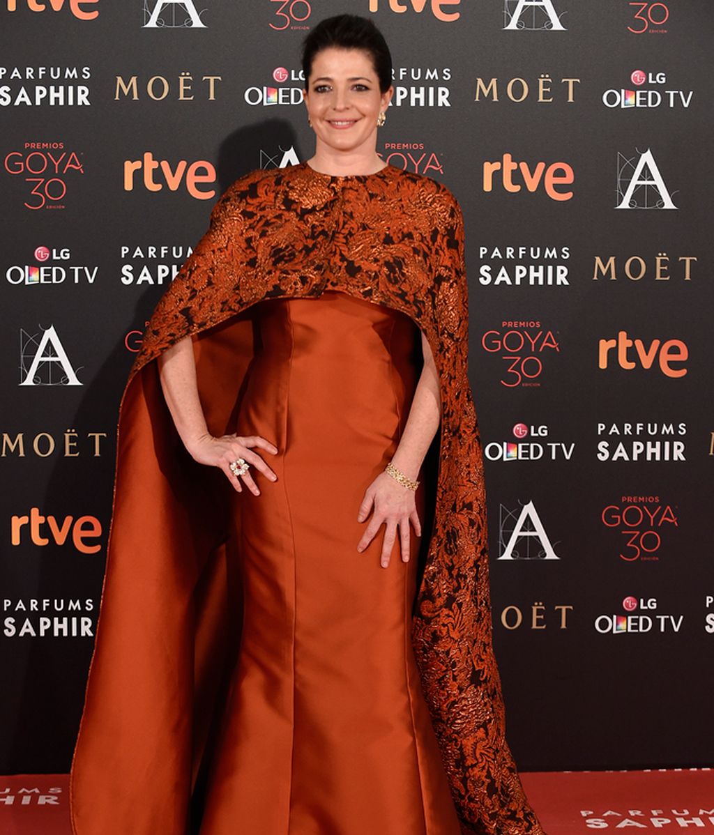 Nora Navas en la alfombra roja de los Goya