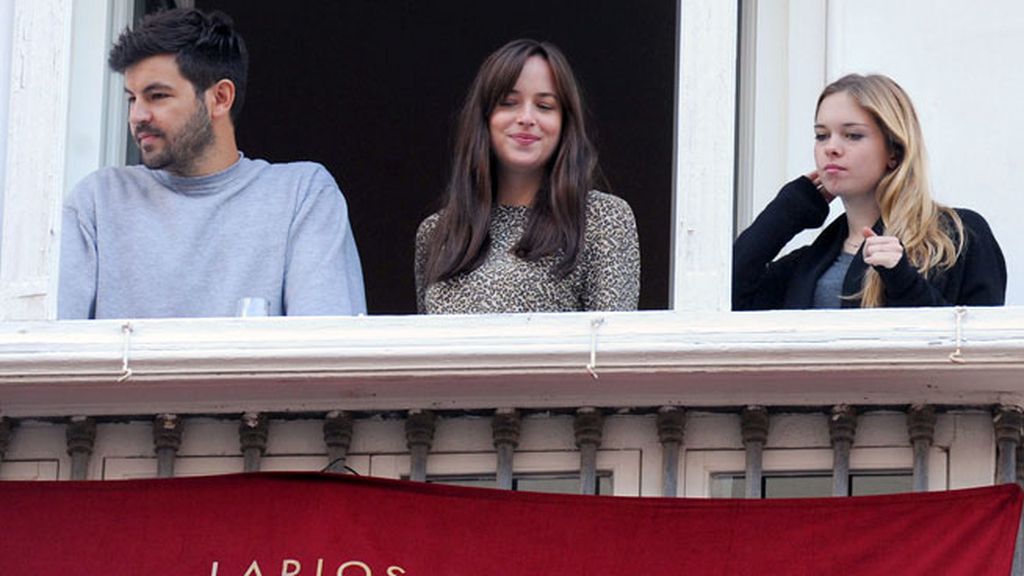 Dakota Johnson, su novio y Stella del Carmen