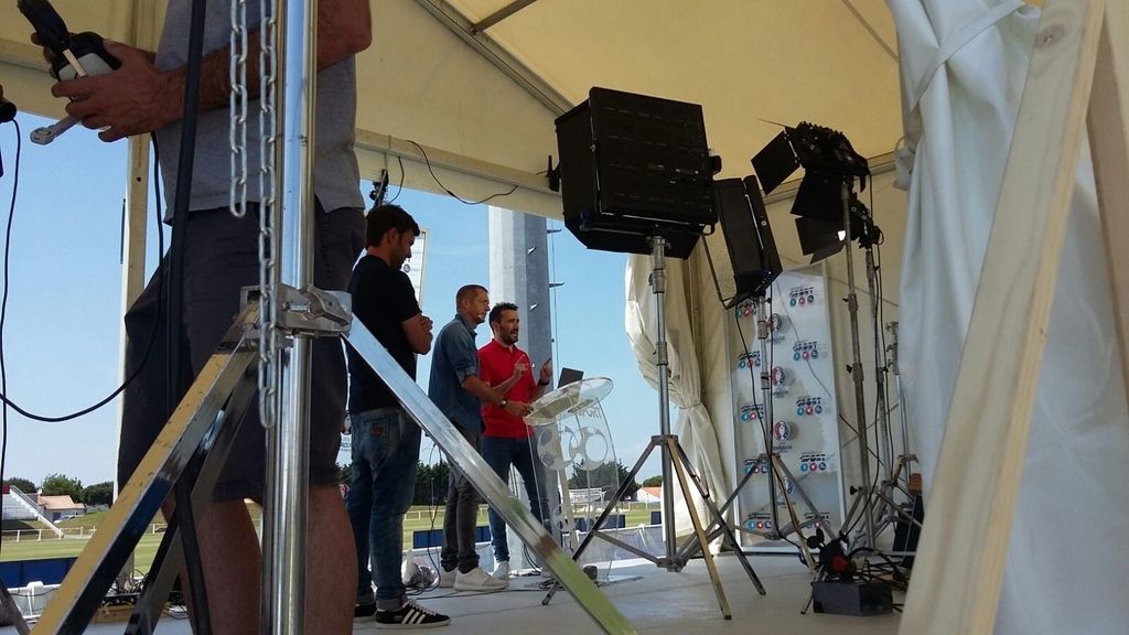 El equipo de Mediaset ya está en Francia para apoyar a la selección en la Eurocopa