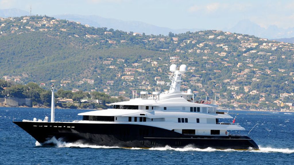 Catherine Zeta-Jones y Michael Douglas recuperan fuerzas en Saint Tropez