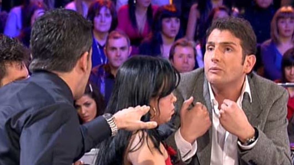Carlos e Iván se enfrentan cara a cara