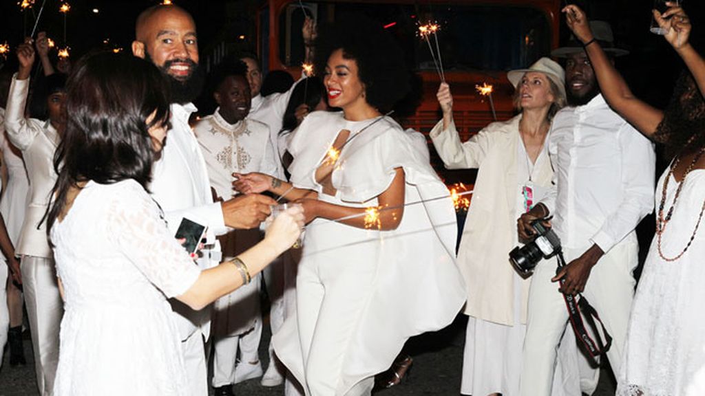 Solange llegó al altar con 'I love the lord, he heard me cry', de Donny Hatthaway