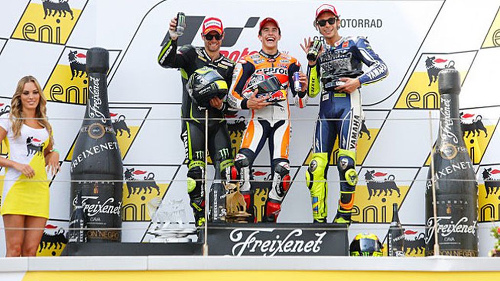 Marc Márquez, Cal Crutchlow y Valentino Rossi, en el podio