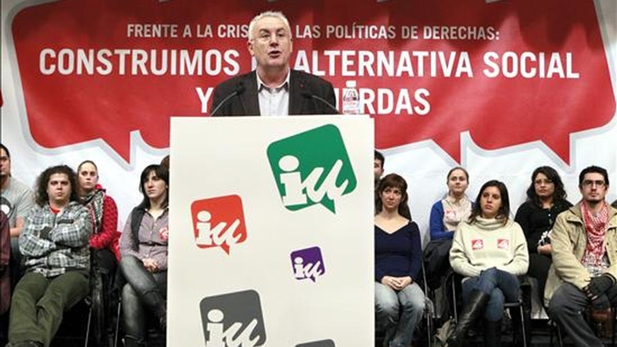 El coordinador general de IU, Cayo Lara, durante su intervención en un acto celebrado en el Auditorio Marcelino Camacho de CCOO, en Madrid. EFE