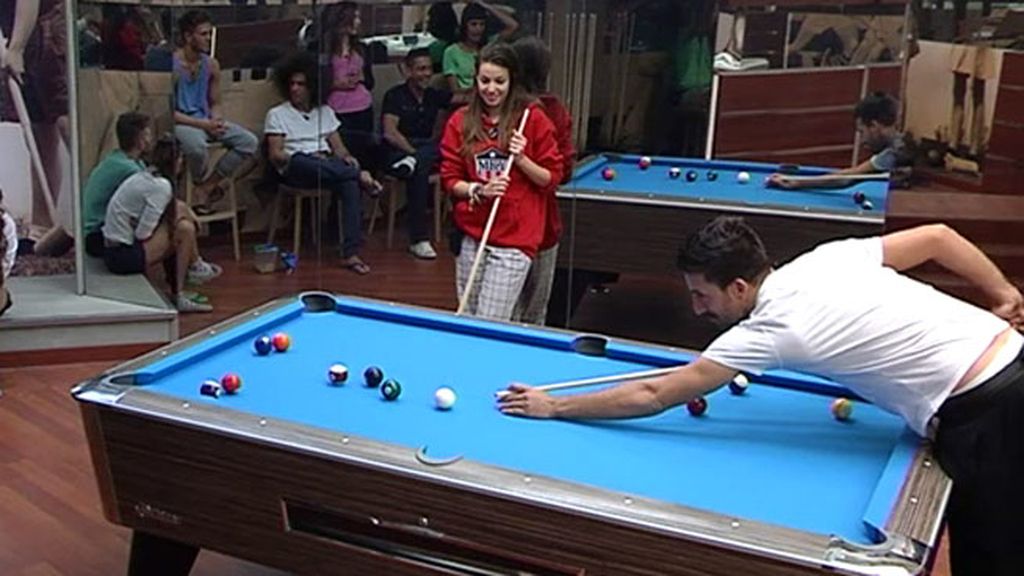 Ninguno de sus compañeros quiso perderse el duelo