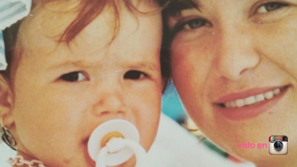 Dafne Fernández: "Feliz día mamichula! ❤️ #FelizDíaDeLaMadre #porquénosaquétusojosverdes