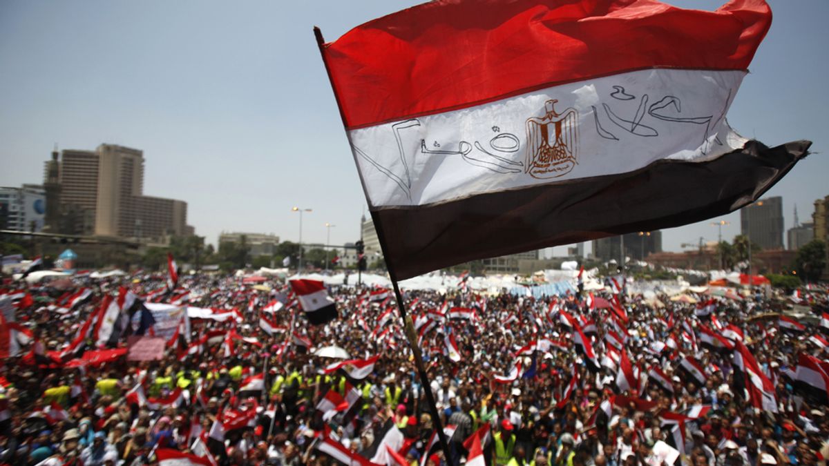Proponen a Mursi un gobierno interino con el jefe del Ejército como primer ministro