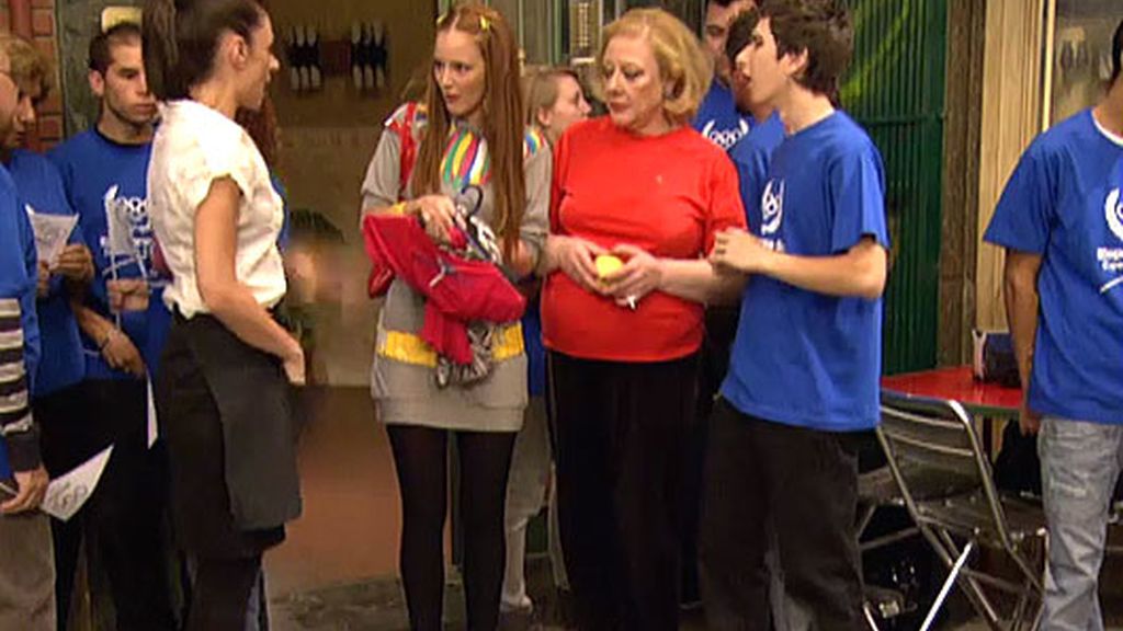 Lorena entra en la casa de Guadalix Lorena entra en la casa de Guadalix