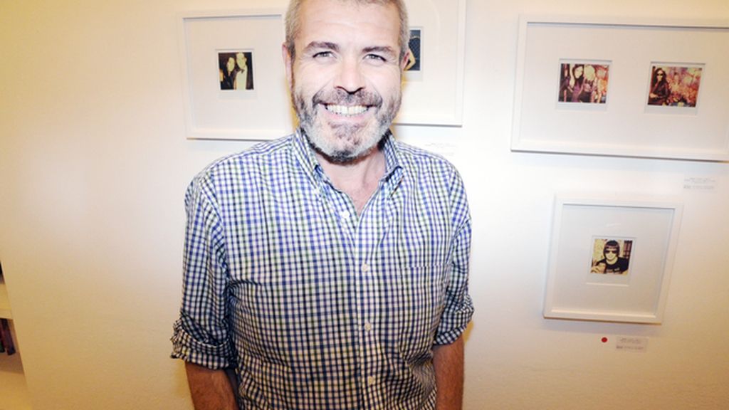 Uno de los diseañdores de cabecera de la Princesa Letizia, Lorenzo Caprile, no quiso perderse la cita con Alaska y Mario