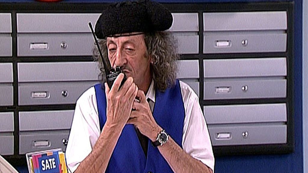 Cap. 14, T.2: 'Un parto, un crucero y un resort golf & Spa'