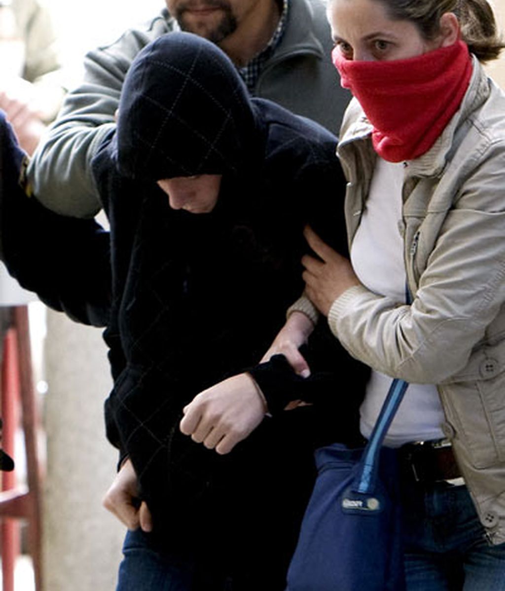 OBJETIVO: ACLARAR EL ASESINATO DE MARTA