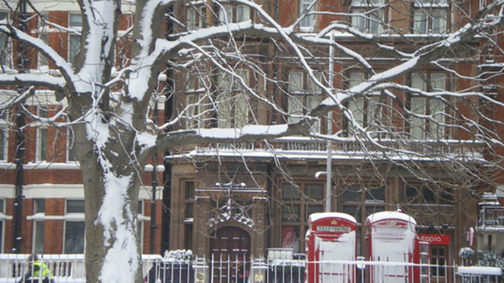 La nieve paraliza Londres