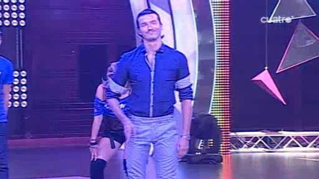 Un Miguel Bosé improvisado y 4 bailarines seleccionados