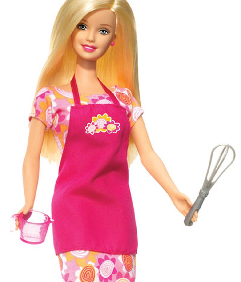 Barbie se saca las carreras de periodismo e informática