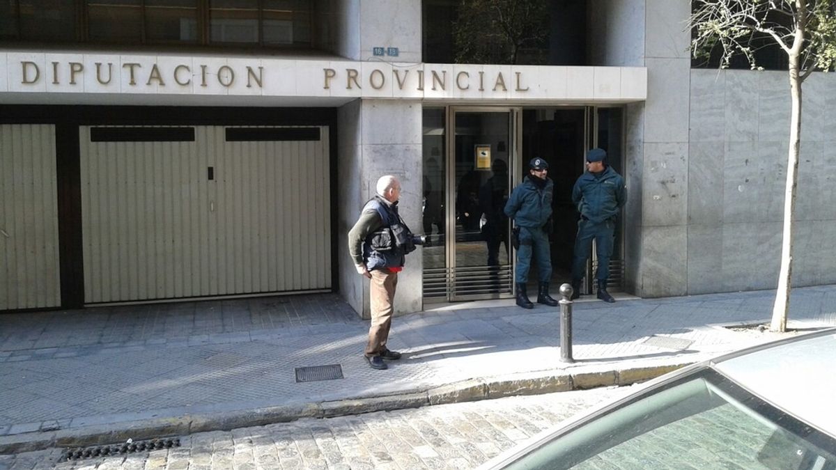 La Guardia Civil registra la diputación de Huelva