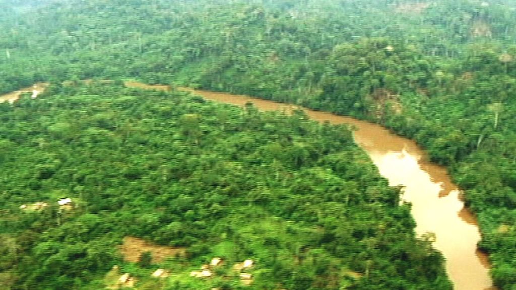 Vista aérea de un río en Congo