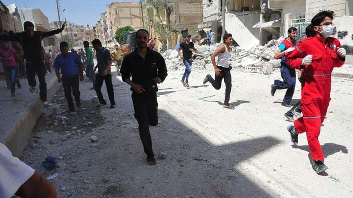 14 muertos  tras la explosión de dos bombas en una plaza del centro de Damasco