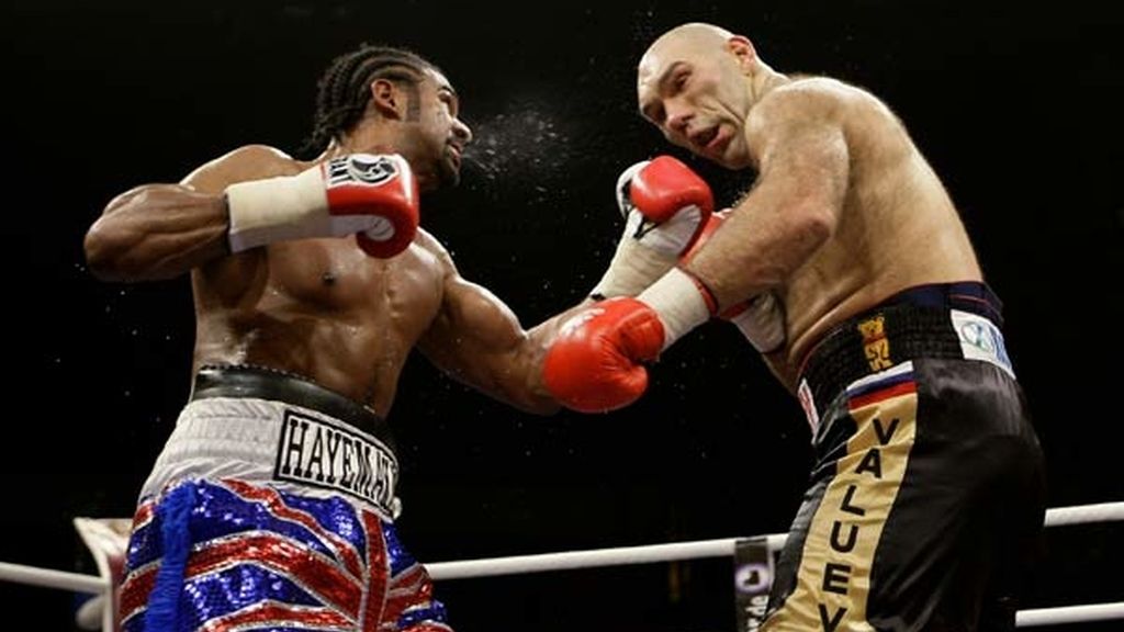 Haye se hace con la corona