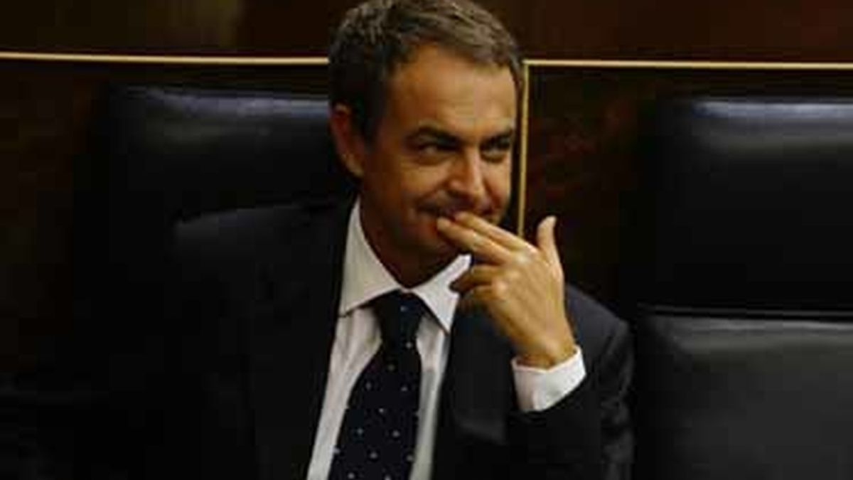 Zapatero respeta la abstención del diputado socialista Antonio Gutiérrez en la votación de la reforma laboral