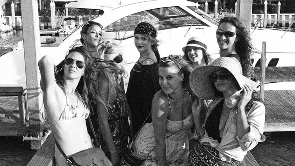 Aprende de Taylor Swift cómo tener unas vacaciones con estilo