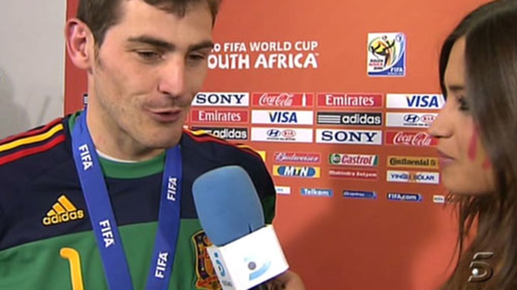 El beso de Iker a Sara, de campeonato