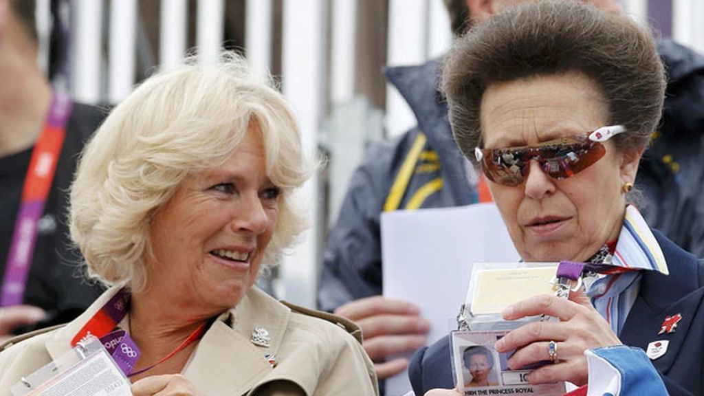 Camila Parker Bowles y la princesa Ana, muy compenetradas