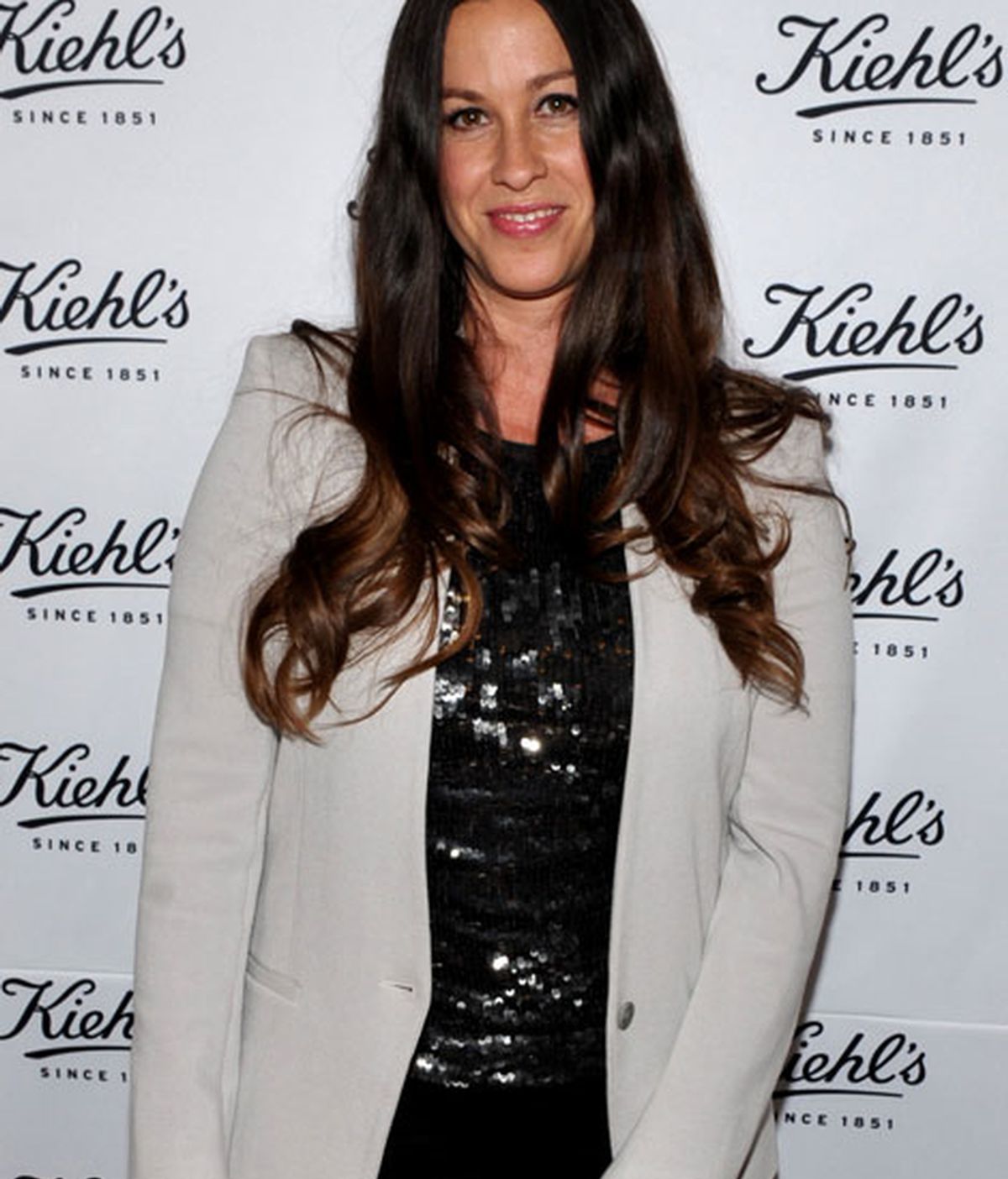 Alanis Morissette (1 de junio)