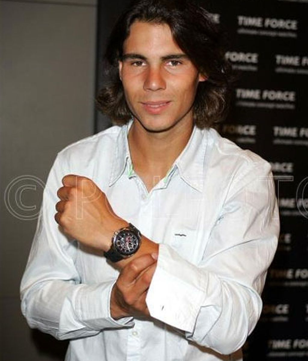 Piqué, otro deportista que da la hora