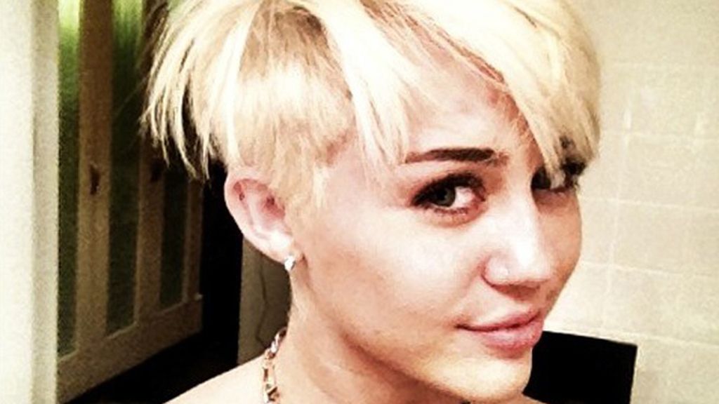 El estilo 'semi-mohicano' está de moda