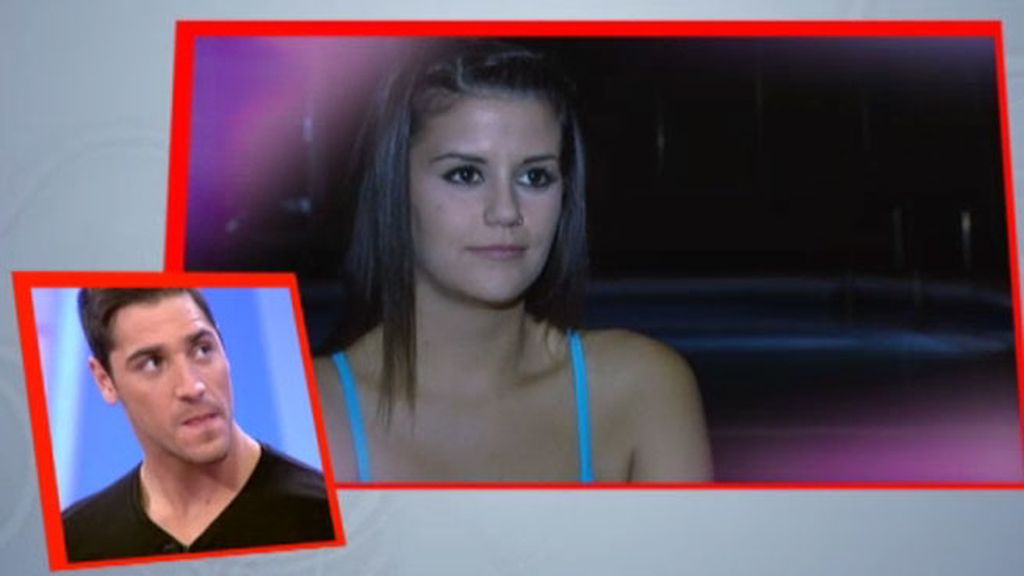 Lola, a Ángel: “No quería besarte en la primera cita pero no he podido aguantar”