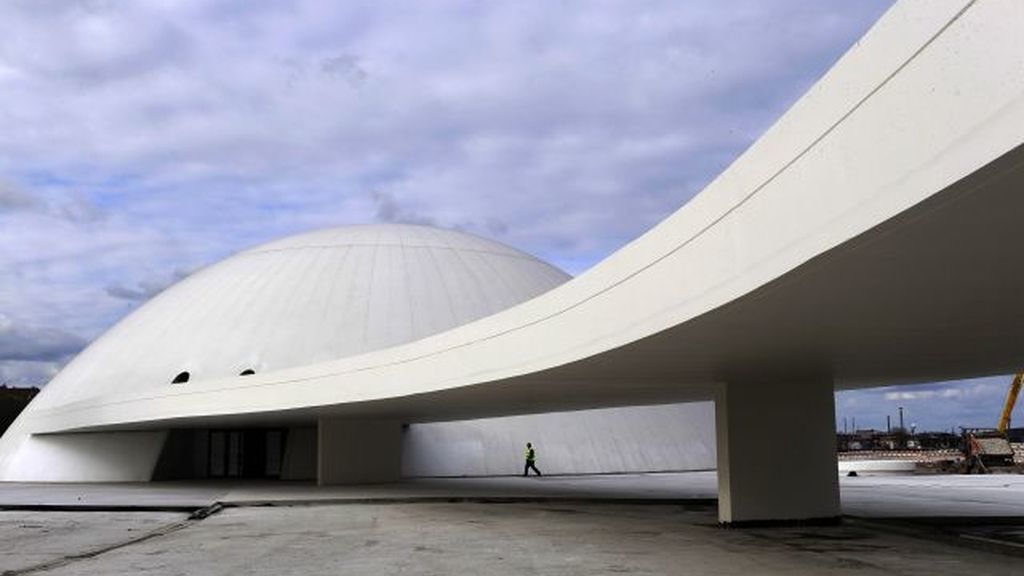 Centro Cultural Internacional Óscar Niemeyer en Avilés (Asturias)