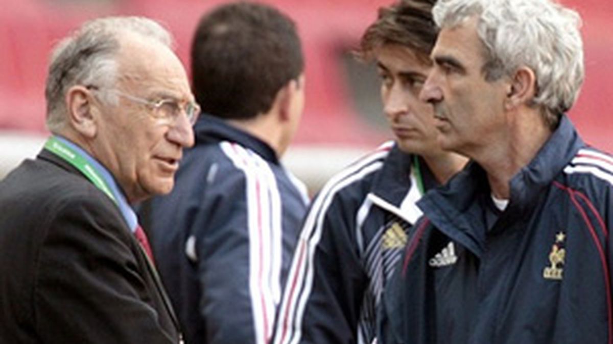 Dos tipos en problemas. Foto: Getty. Dos tipos en problemas. Foto: Getty.