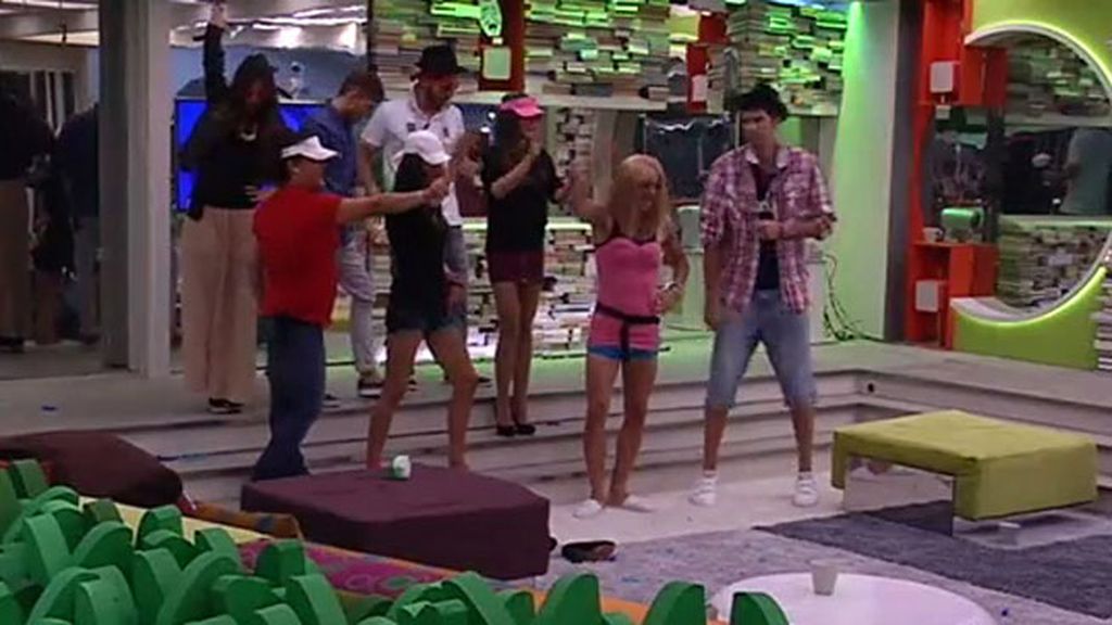 Con pelucas y a lo loco