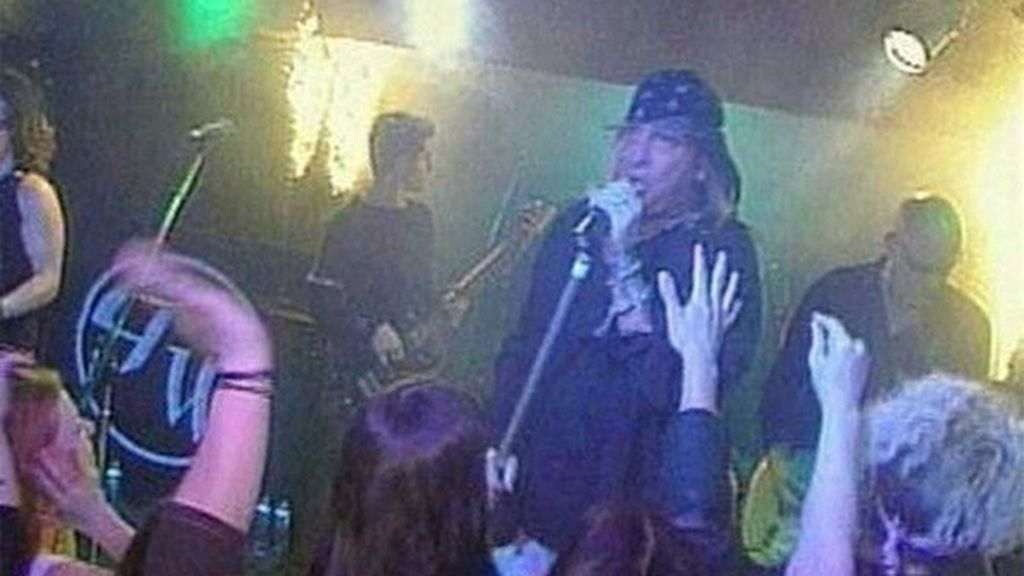 Instantes antes de un incendio en un club en EEUU