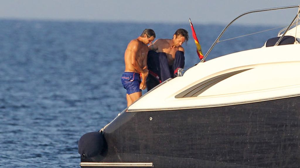 Nadal y Moyá se divierten en Marbella subidos al yate
