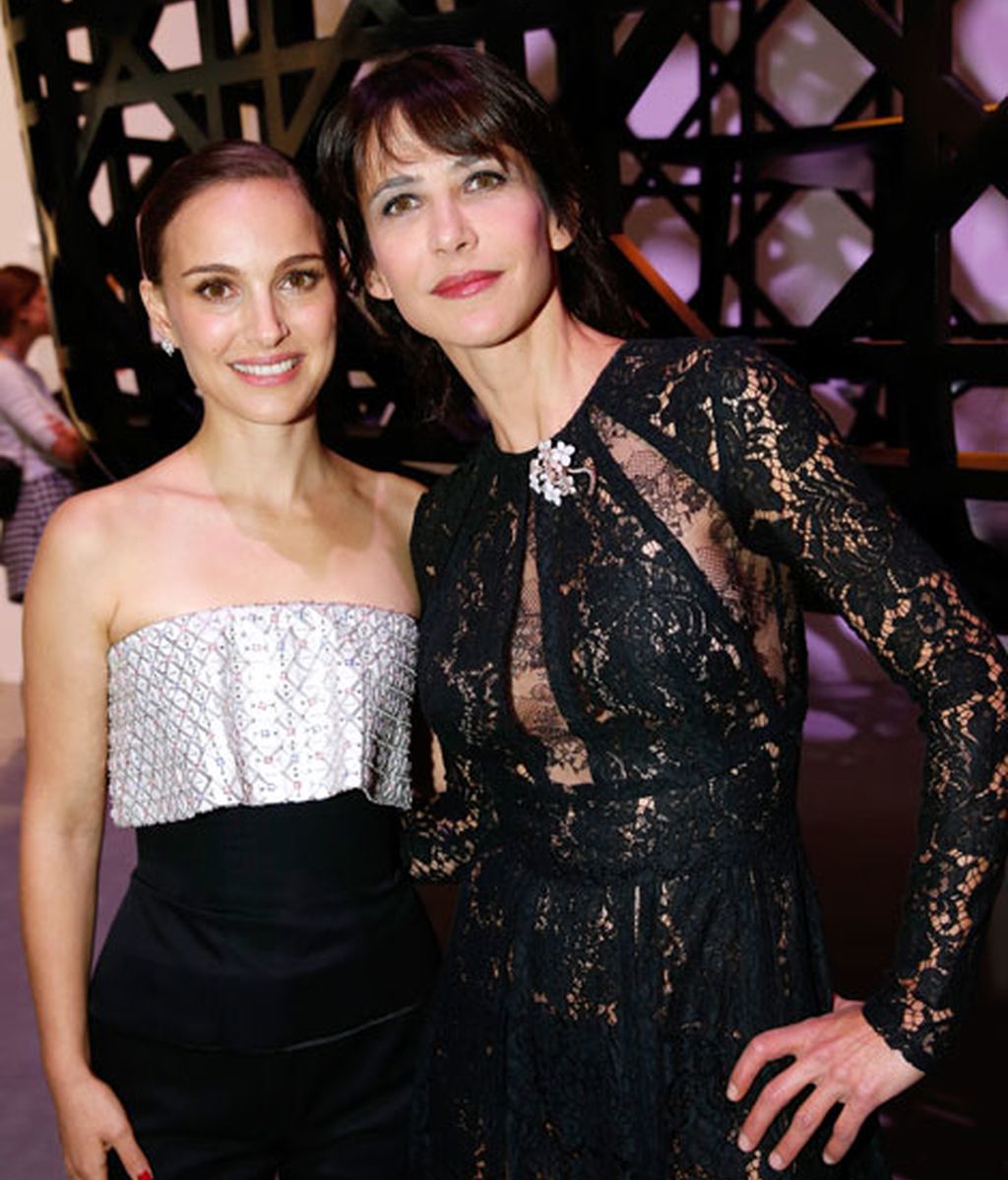 Natalie Portman y Sophie Marceau posaron juntas en la inauguración